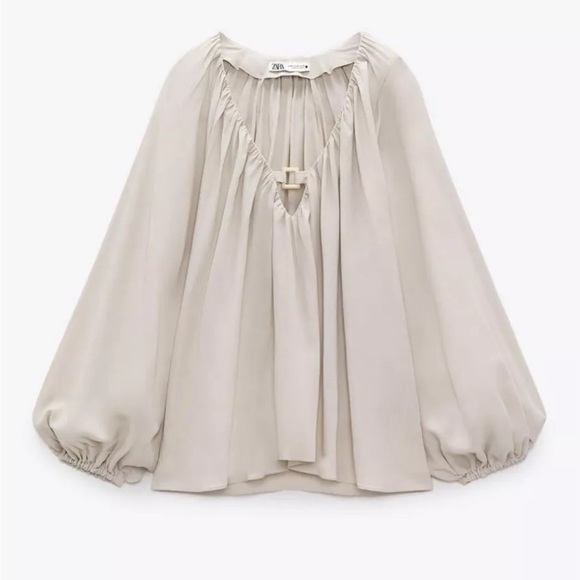 Zara light gray deep v detail top size L, NWT - Picture 2 of 9